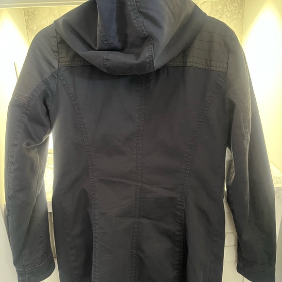 Jacket size XS but can fit M - Picture 4 of 4